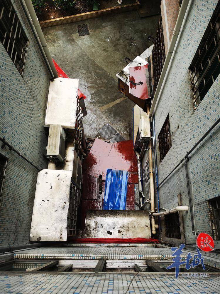 旧楼加装电梯因资金问题停工<strong></p>
<p>贵金属开户何时恢复</strong>，承建方：愿按合同约定赔偿