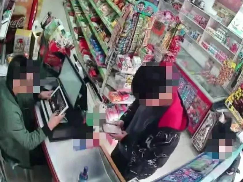 男子一时想不开<strong></p>
<p>贵金属交易休市时间</strong>，服下头孢配白酒！40分钟后……