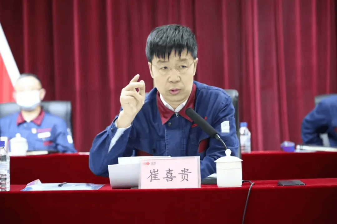 “老上级”落马同一天<strong></p>
<p>腾讯国际贵金属行情</strong>，陆明春被查