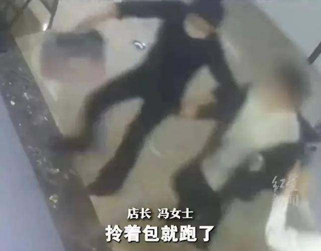 上海两女子吃159元自助<strong></p>
<p>网易乐得销售贵金属</strong>，偷偷“打包”近400元菜品