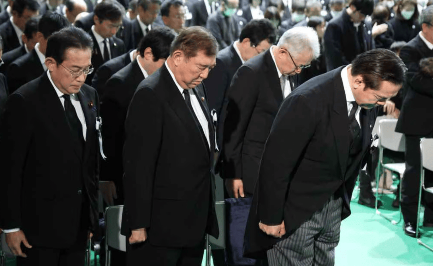 日本首相出席活动会场附近<strong></p>
<p>国际贵金属网</strong>，20岁大学生因形迹可疑身藏利器被捕