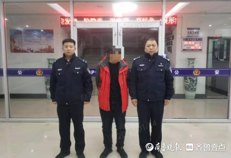 嫌联系车主挪车“太费事”<strong></p>
<p>DOT网站</strong>，济南一男子先后扎坏八辆汽车轮胎
