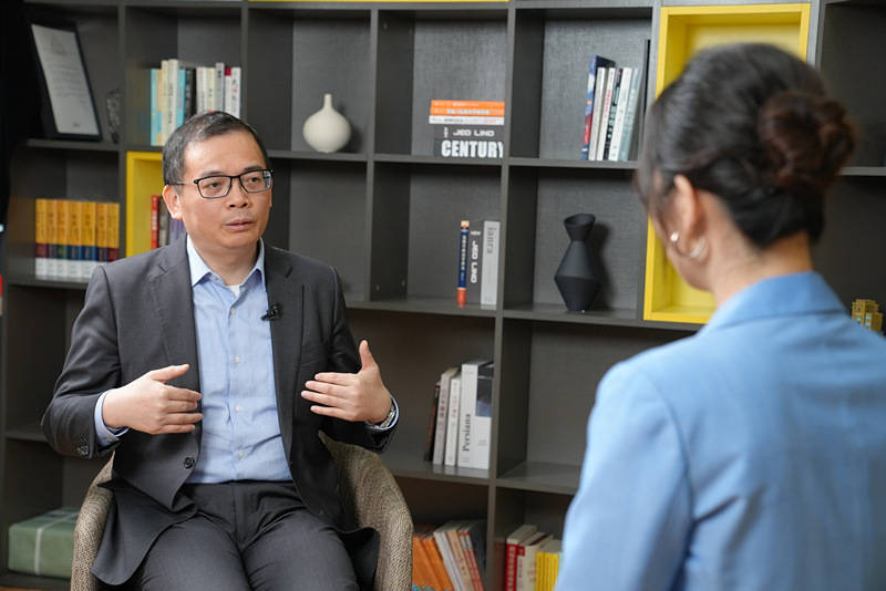 陆挺：1.7亿农村老人月均养老金200多<strong></p>
<p>比特币网站</strong>，农民的社保没跟上国家经济发展