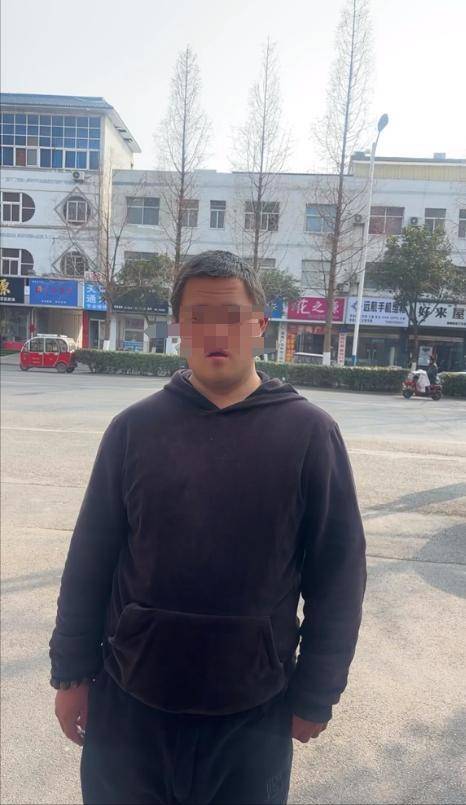 山东一单亲妈妈直播间阻止网友辱骂“唐宝”少年遭上门殴打<strong></p>
<p>比特币投资</strong>，警方：已受理案件，正调查
