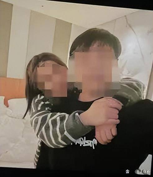上海一区财政局主任科员被妻子举报出轨副科长<strong></p>
<p>ADA-艾达币投资</strong>，当地纪委回应