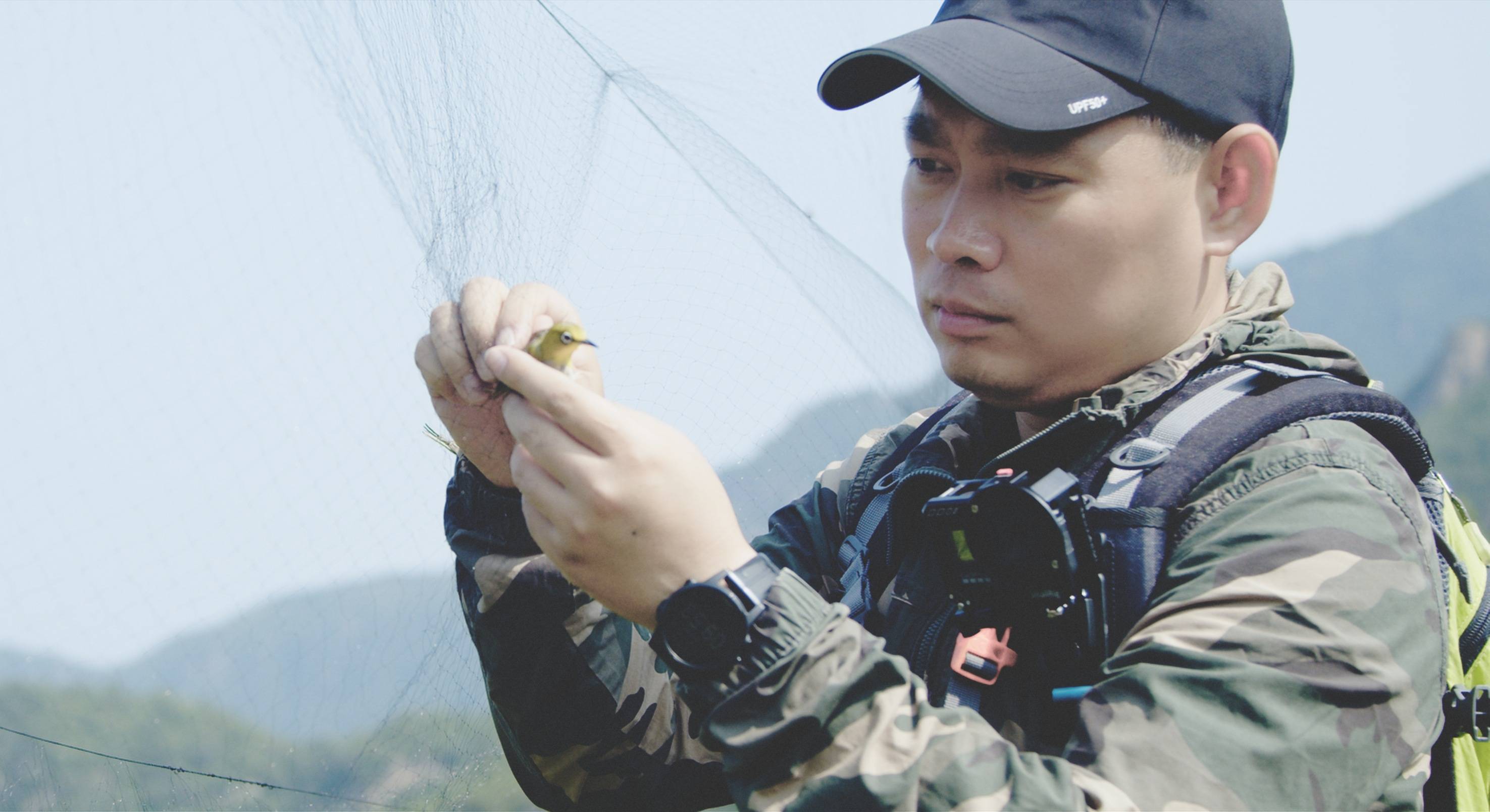 森林警察韩孟祺：乔装成驴友潜伏密林中<strong></p>
<p>区块链挖矿投资</strong>，抓获“粘鸟”嫌疑人
