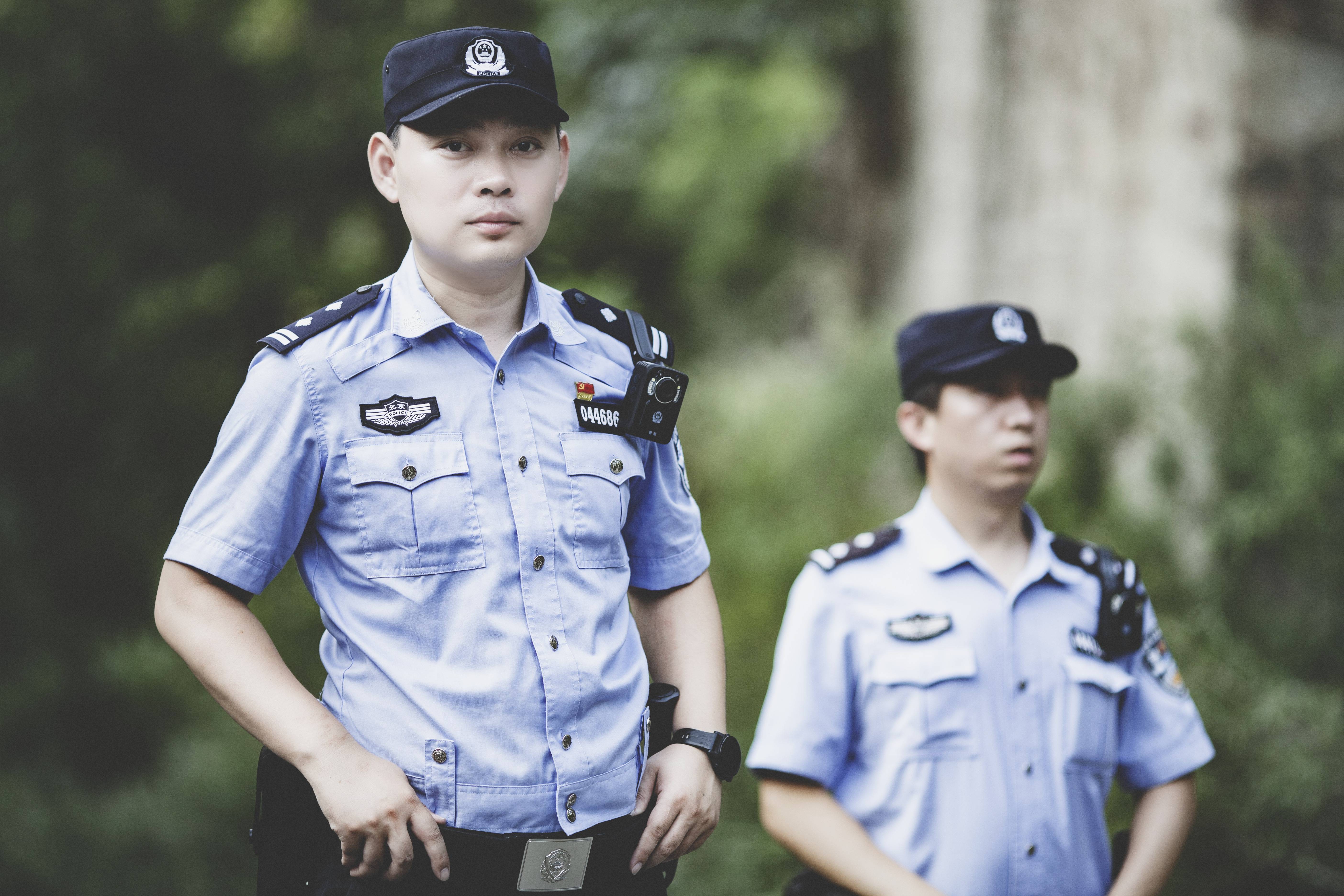 森林警察韩孟祺：乔装成驴友潜伏密林中<strong></p>
<p>区块链挖矿投资</strong>，抓获“粘鸟”嫌疑人
