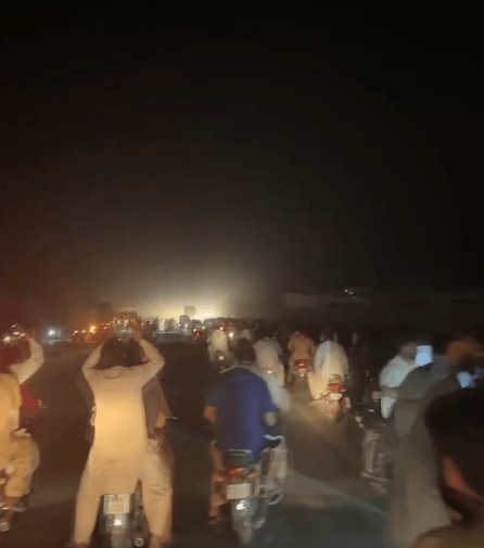 突发！印度向巴基斯坦三地发射导弹<strong></p>
<p>BITOPAPP下载</strong>，巴方誓言回应！两架印空军战机被击落，巴方全国空域关闭48小时