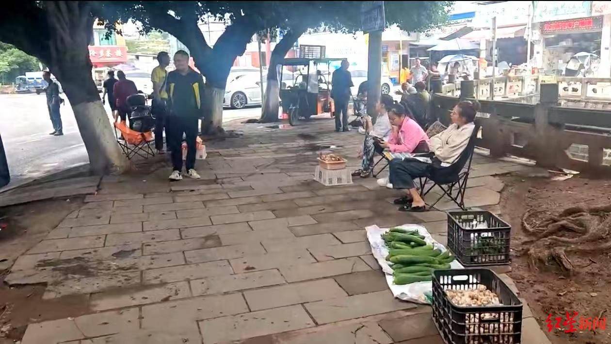 “天价”鸡枞调查：最贵卖到1800元/公斤！雨水少致产量低<strong></p>
<p>币安币APP下载</strong>，多地价高客少
