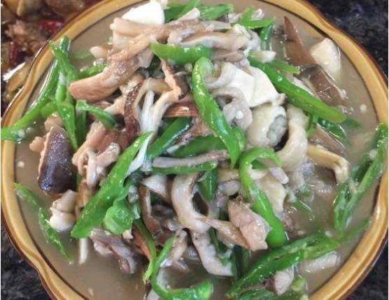 “天价”鸡枞调查：最贵卖到1800元/公斤！雨水少致产量低<strong></p>
<p>币安币APP下载</strong>，多地价高客少