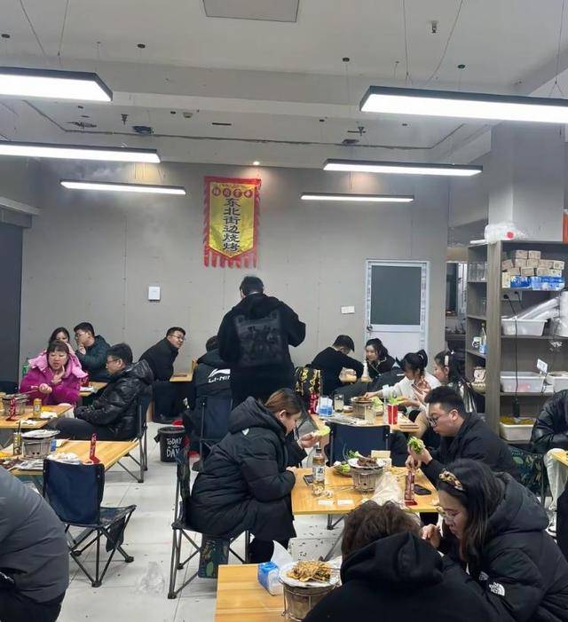 常州一烧烤店花10万赞助苏超<strong></p>
<p>比特币APP下载</strong>，因系唯一个体赞助商爆火，附近商户：之前生意一直好