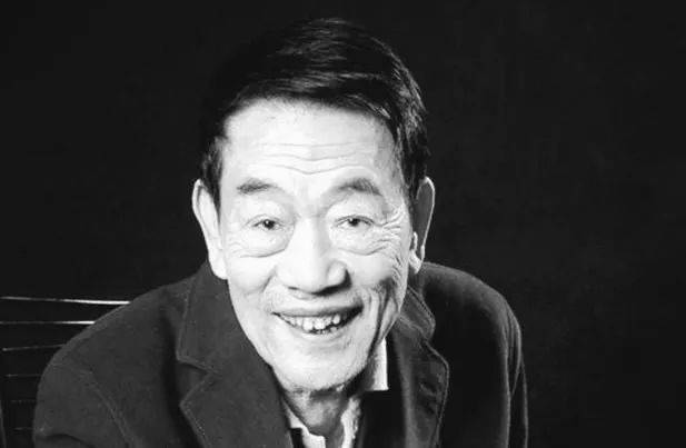 郭德纲发文悼念相声演员杨少华<strong></p>
<p>BTC行情</strong>，李金斗称杨少华在午休时安详辞世，生前状态良好