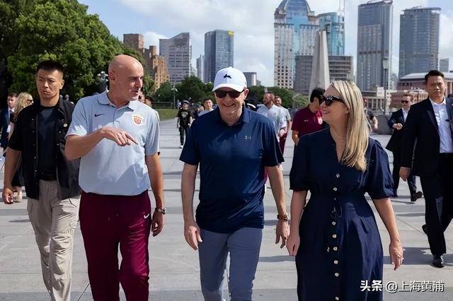 澳大利亚总理抵沪再次漫步外滩<strong></p>
<p>比特币行情</strong>，旁边还有上海球迷“老熟人”，你偶遇了吗？