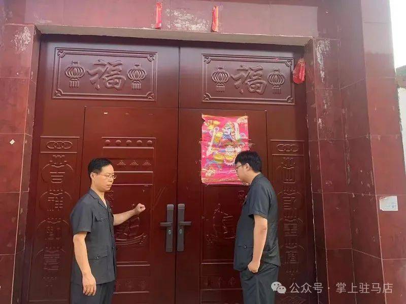 现场画面曝光！河南驻马店出动多名干警<strong></p>
<p>BNB行情</strong>，多人被带走！