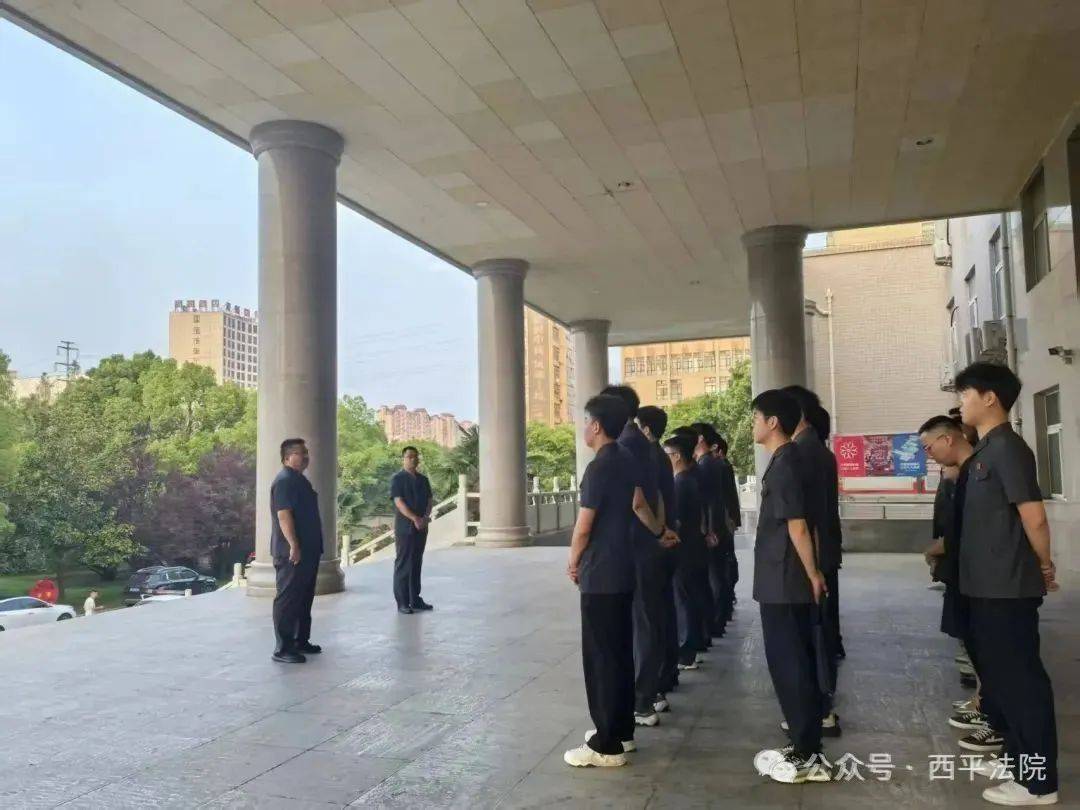 现场画面曝光！河南驻马店出动多名干警<strong></p>
<p>BNB行情</strong>，多人被带走！