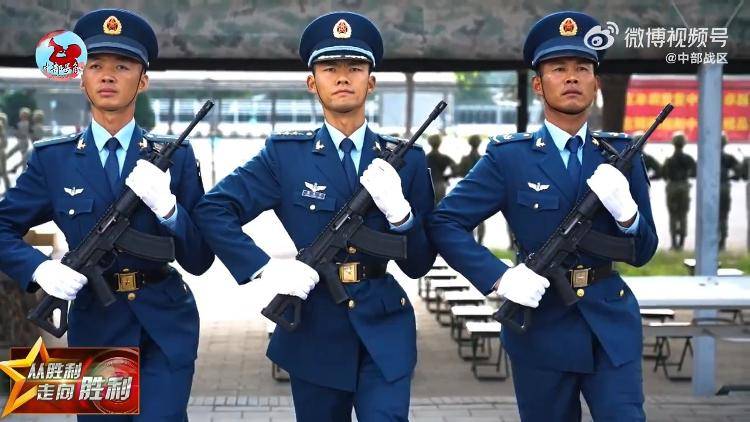 九三阅兵倒计时5天<strong></p>
<p>抹茶价格</strong>！空中梯队多型新机将首次受阅 队员练就“米秒不差”