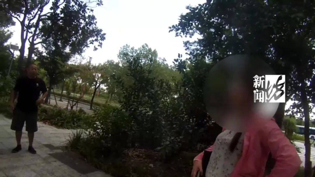 上海网约车司机报警<strong></p>
<p>抹茶价格</strong>！女乘客多次推搡民警：别多管闲事