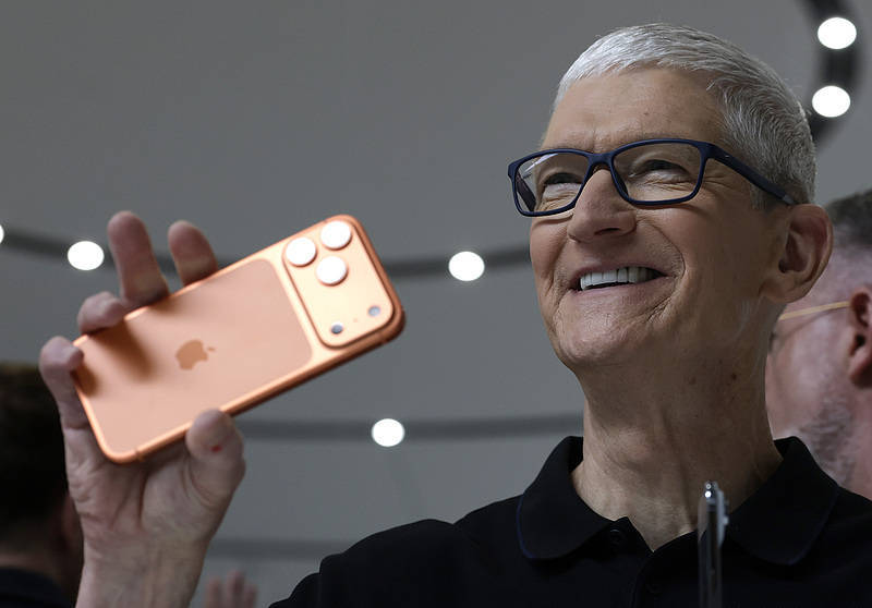 iPhone 17只是开始！苹果将陆续推出10款新品<strong></p>
<p>瑞波币价格</strong>，首款无显示屏智能眼镜也将亮相
