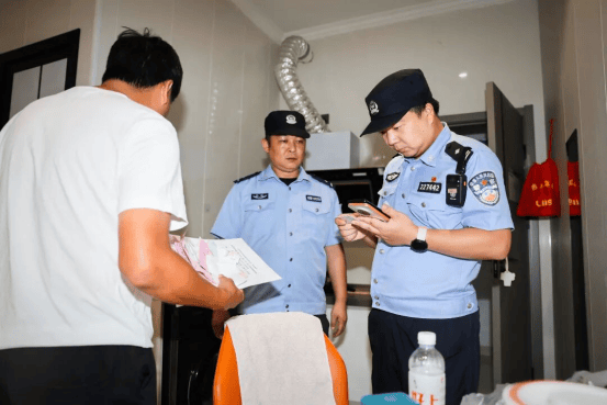 全域发力<strong></p>
<p>BCH价格</strong>！无锡公安开展安全生产大排查大整治