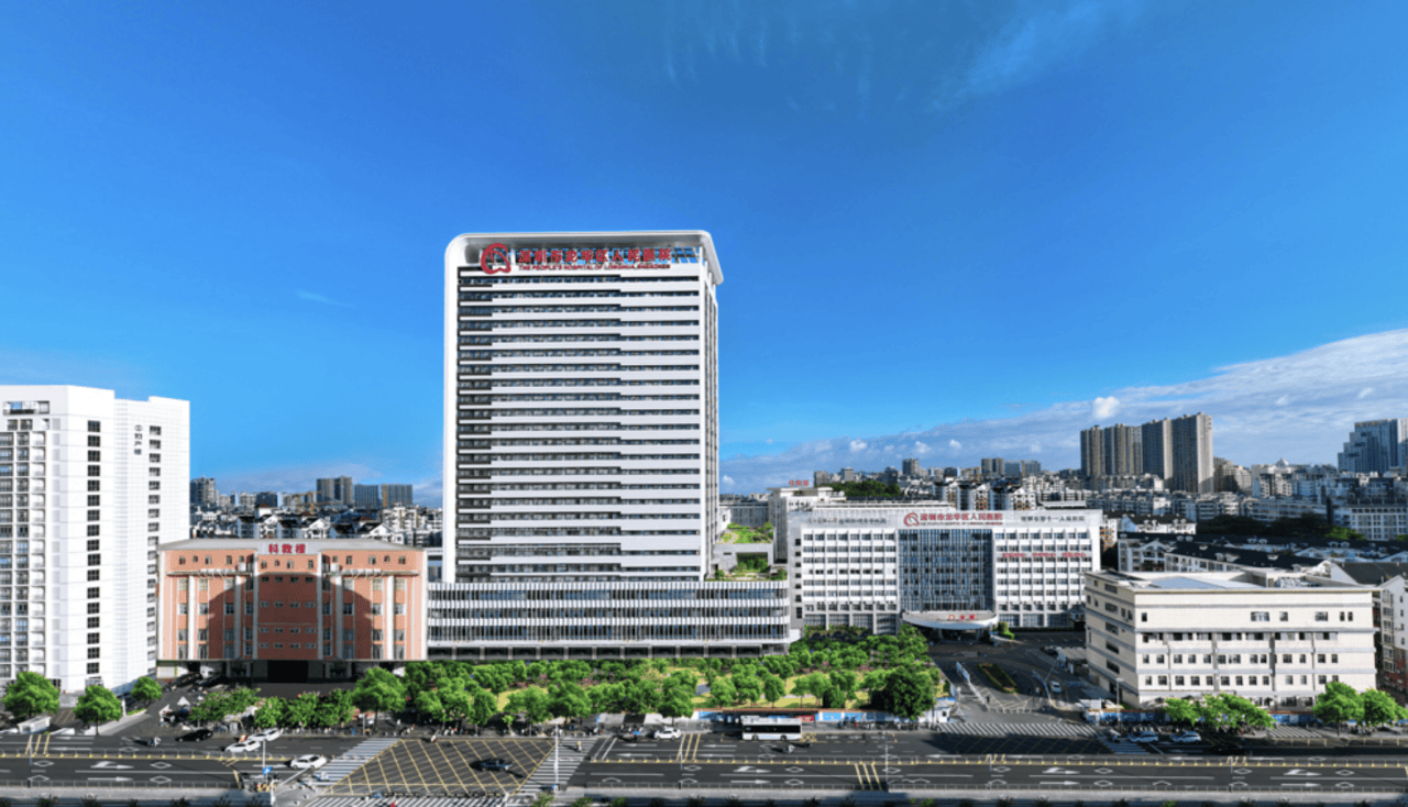 深圳一医院门口被指“举步维艰”<strong></p>
<p>比特现金价格</strong>！整治后记者实探:仍很堵