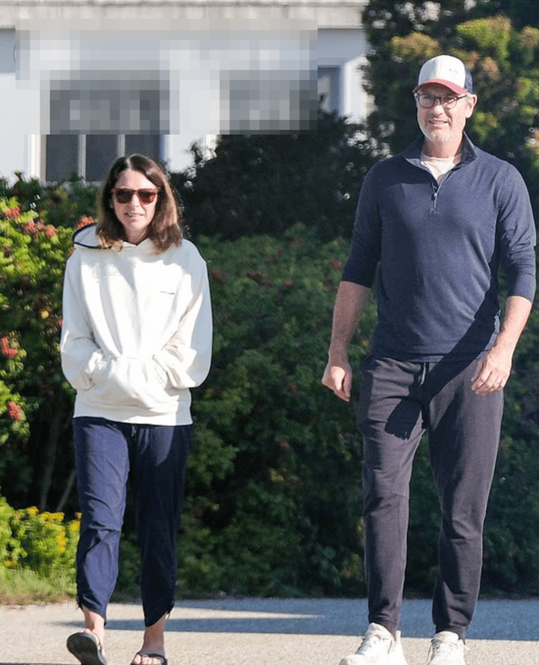 演唱会“出轨门”女方离婚进行时<strong></p>
<p>数字货币交易所</strong>，CEO男主被拍到戴婚戒与妻散步