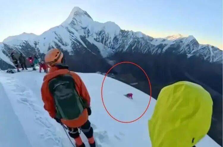 打卡拍照<strong></p>
<p>数字货币交易平台</strong>，再美也不能用生命对焦