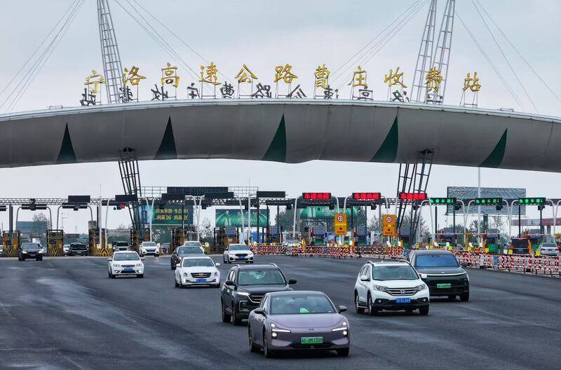 江苏高速一日出口总流量408万辆