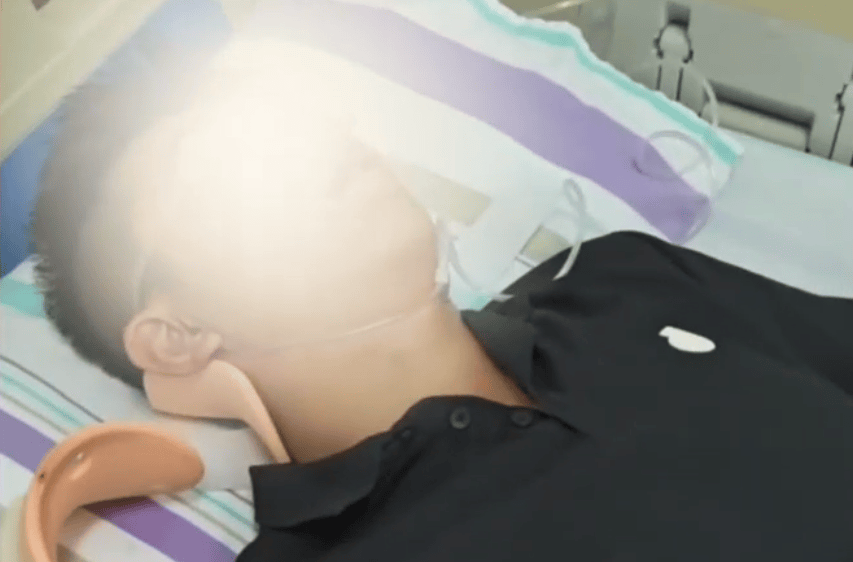 女司机撞到未拴绳的狗<strong></p>
<p>数字货币交易APP下载</strong>，同车男子遭狗主人亲友围殴！警方通报