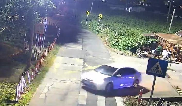 浙江一姑娘以奶茶为记号<strong></p>
<p>数字货币交易平台</strong>，竟然在草丛里藏了11万现金！