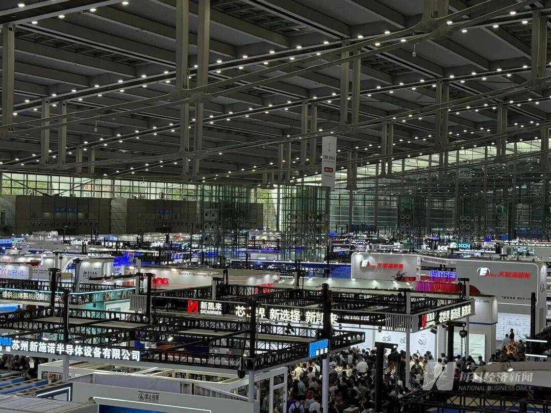 “我们特地赶早来的<strong></p>
<p>数字货币app</strong>，你们的光刻机在哪里？”深圳一家成立才几年的公司，今天爆火！