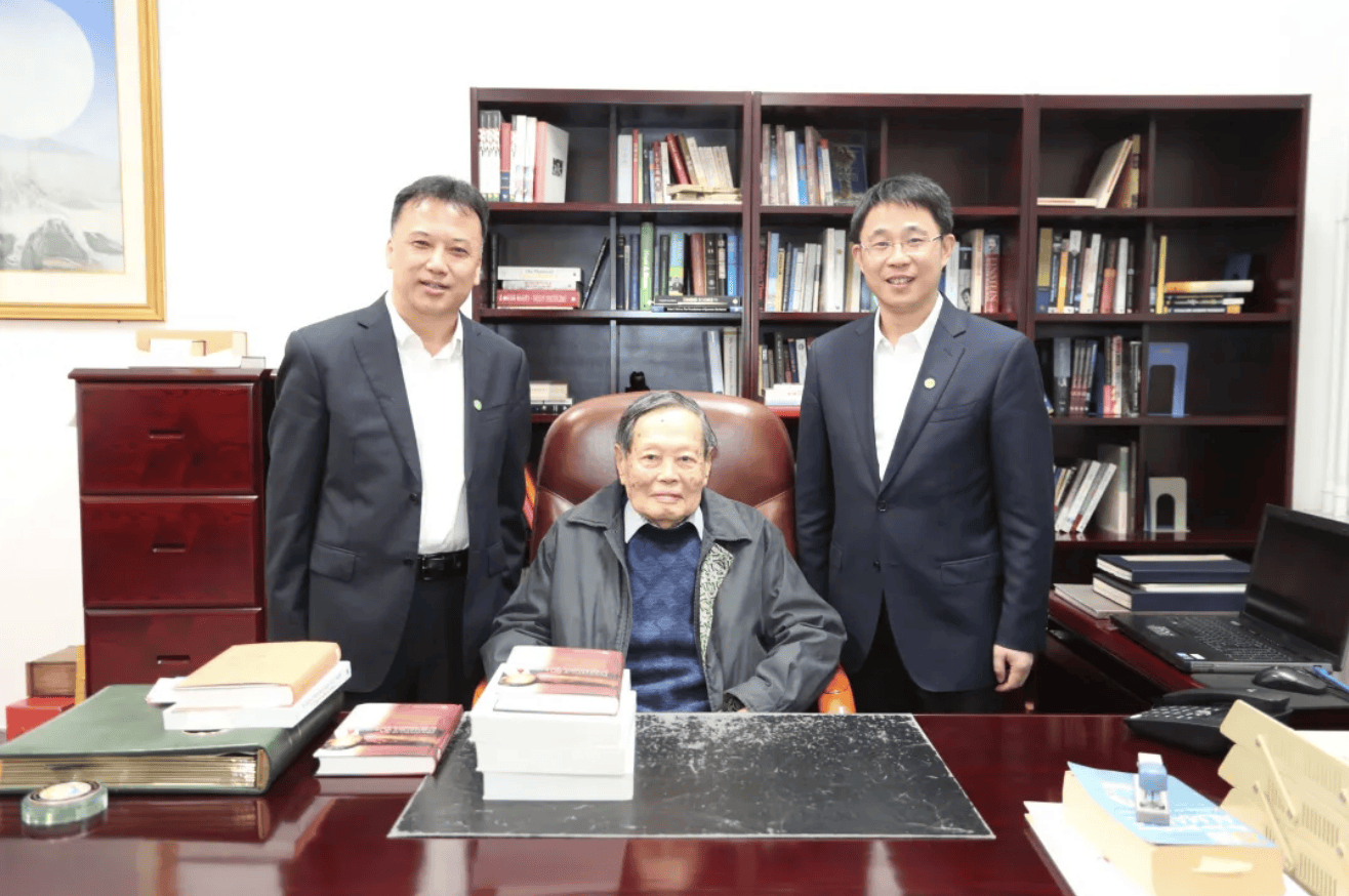 杨振宁为什么连续32年担任东莞理工学院名誉校长<strong></p>
<p>数字货币官网</strong>？