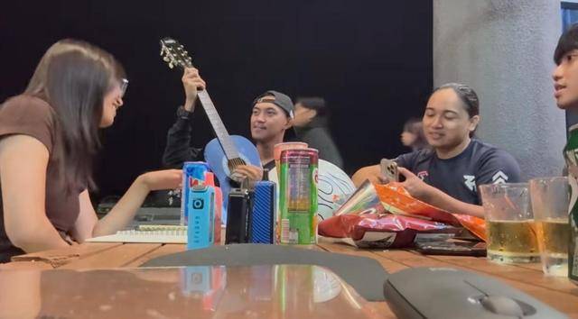 上海女生国外丢失手机<strong></p>
<p>数字货币网站</strong>，找回后发现多了两段视频，网友：结局意想不到……