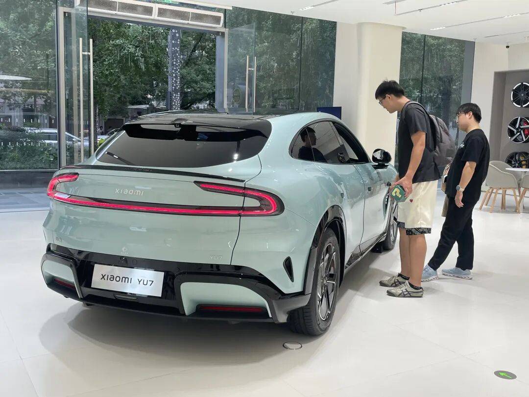 车轮飞滚十余米！武汉小米SU7断轴撞护栏<strong></p>
<p>数字货币网站</strong>，一月内两起脱落事故，官方回应仍含糊