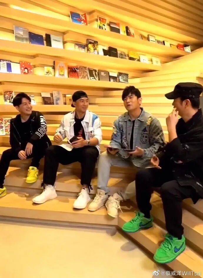 周杰伦公开喊话寻昔日好友<strong></p>
<p>数字货币APP下载</strong>，“再不出现，你就完了”，疑因2300万元比特币投资翻车