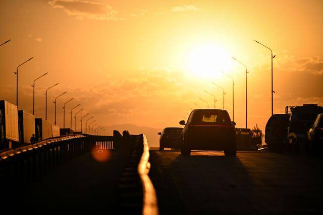 青年说 | 到中亚<strong></p>
<p>数字货币价格</strong>，奔赴一场激动人心的“探秘”