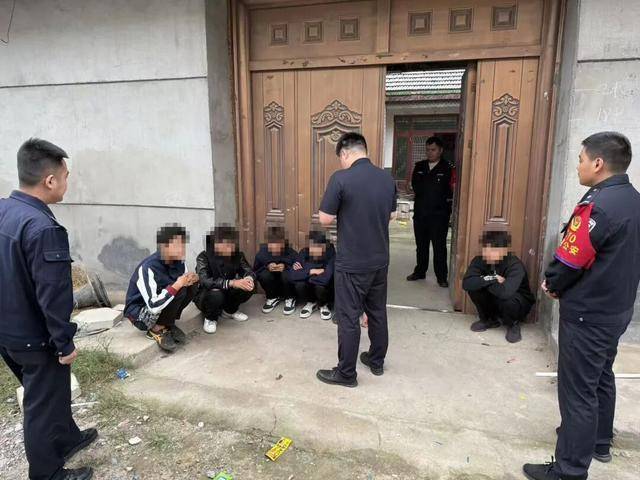 临沂俩小伙偷摸去派出所门口放下<strong></p>
<p>数字货币价格</strong>了…