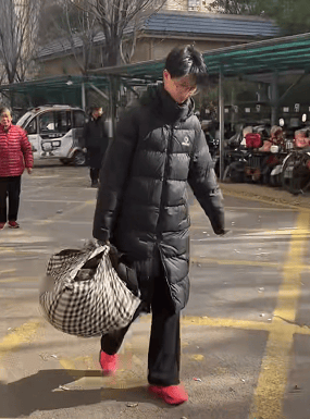 担心烧煤取暖不安全<strong></p>
<p>方正证券独立交易软件</strong>，山东济宁17岁男孩偷偷接爷爷奶奶进城，父亲点赞：比我做得强