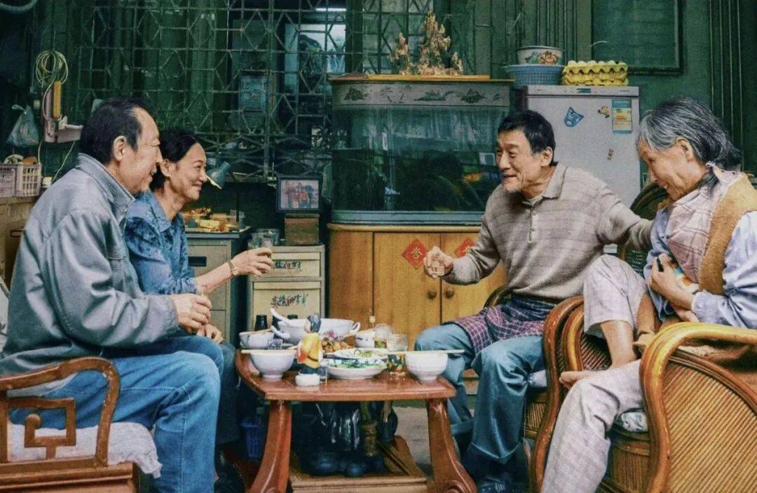 第一批丁克老后<strong></p>
<p>盈透证券资金如何转出</strong>，“伴侣能陪一程，但最后都要靠自己”