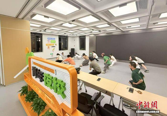 年均引进3万大学生<strong></p>
<p>证券公司上市时间排名</strong>,浙江最年轻城区靠什么?