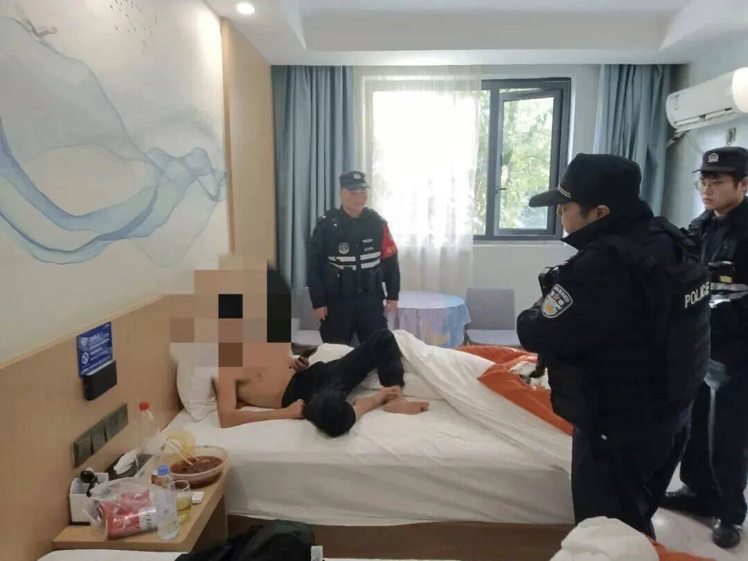 满身酒气、恶意报警<strong></p>
<p>平安证券资金安全吗</strong>！拘！