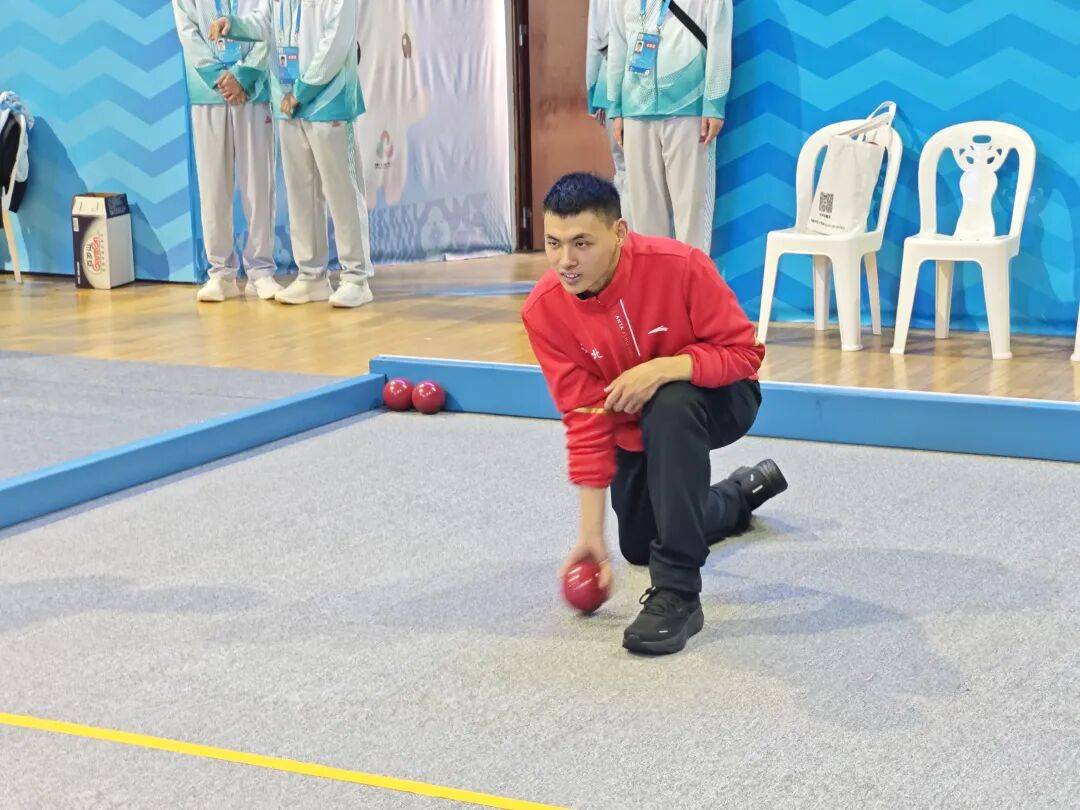 喜报:<strong></p>
<p>南京河西华泰证券广场</strong>我市特奥滚球队在全国残运会上斩获1金1银5铜