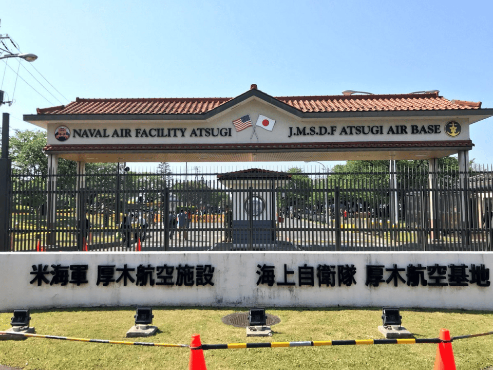 乌克兰不入北约<strong></p>
<p>南京河西华泰证券广场</strong>?泽连斯基同意下课?