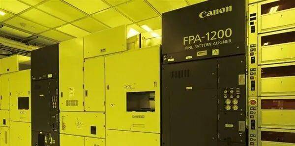 1.4nm制程<strong></p>
<p>浙商证券上市预估价格</strong>!纳米压印技术突破