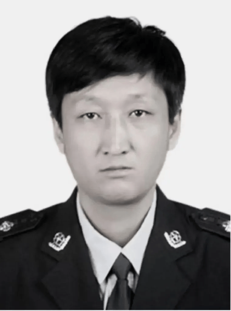 尹宏伟同志值班期间突发疾病不幸逝世,内蒙古自治区公安厅、通辽市公安局沉痛哀悼