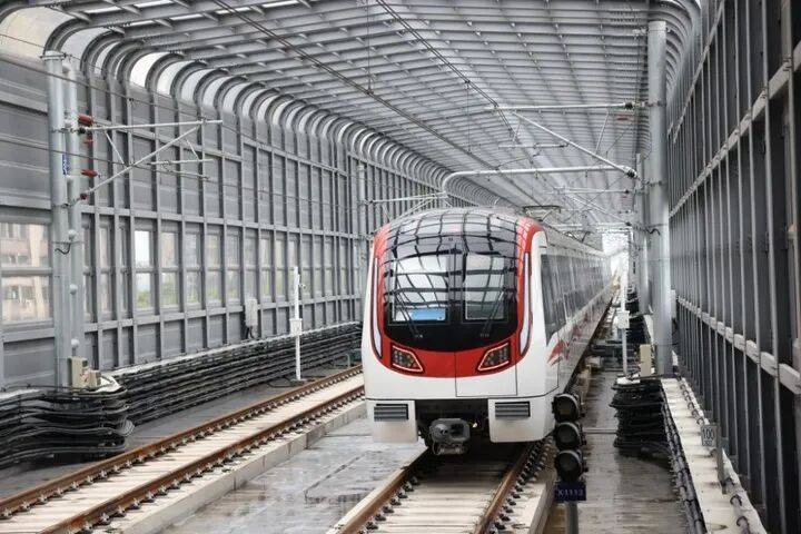 南京首条跨省地铁开通！乘客说：“我坐地铁不去哪里<strong></p>
<p>海南省证券从业考试</strong>，就是高兴！”